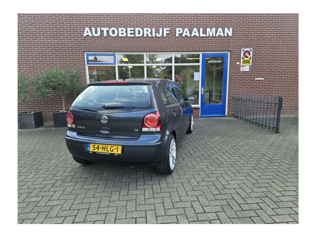 46952027-8