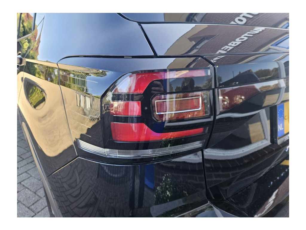 56157737-7