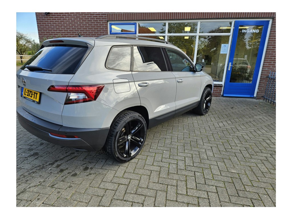 57207283-8